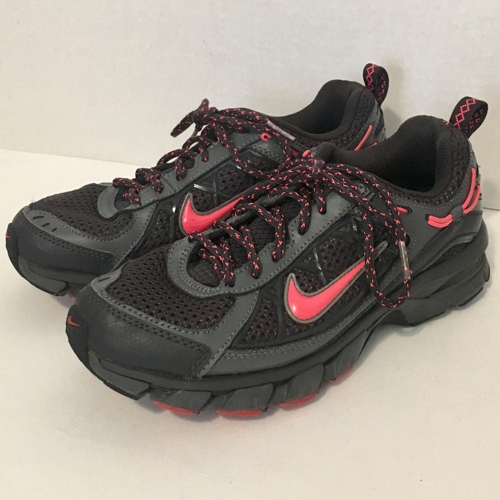 Nike Trail Ridge Sneaker Shoes Black Womens 7